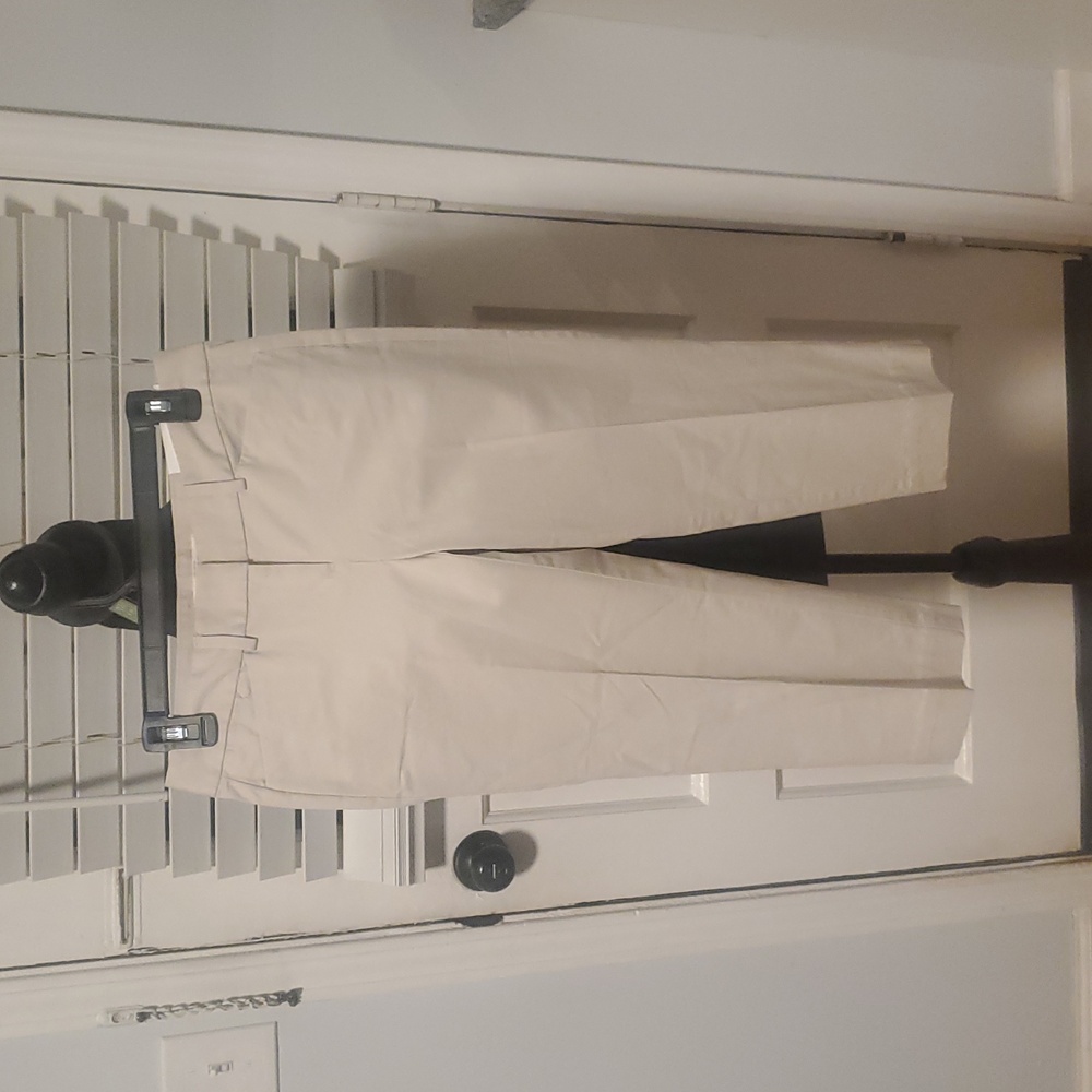 LOFT Women's Tan Capris NWT